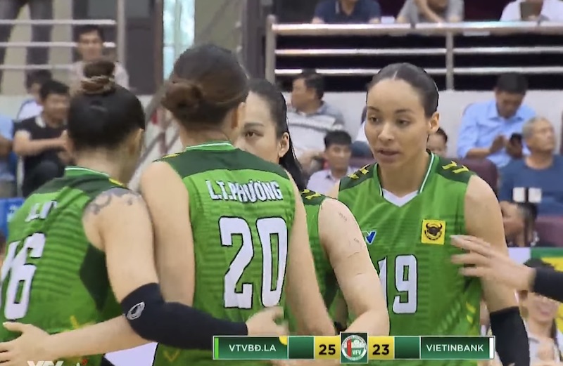 Vietinbank는 Hoa Lu 컵 결승에서 VTV Binh Dien Long An과 맞붙습니다. 사진: 베트남 배구