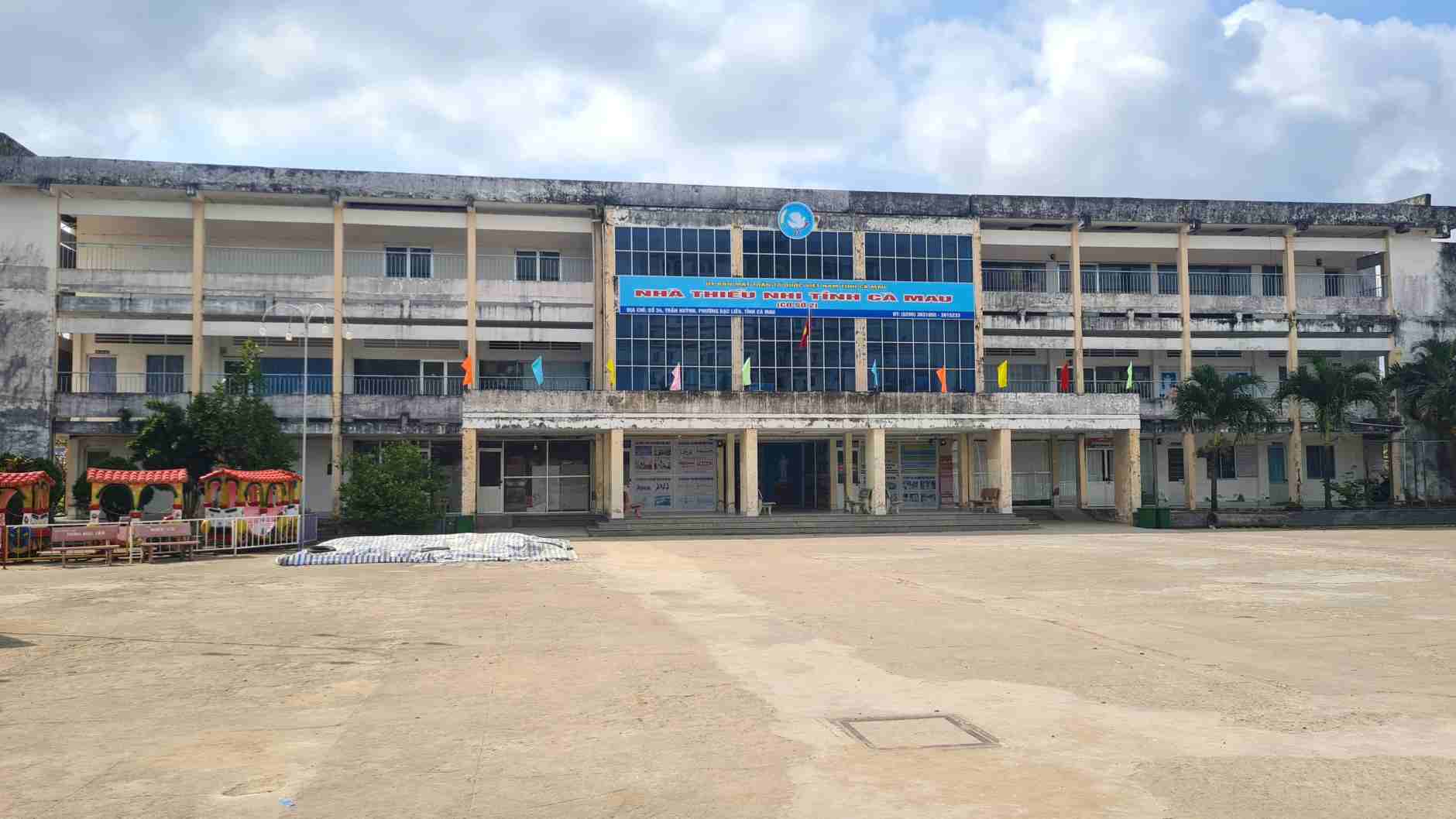 Nhà Thiếu nhi Cà Mau, cơ sở 2 tại Bạc Liêu đã xuống cấp. Ảnh: Nhật Hồ.