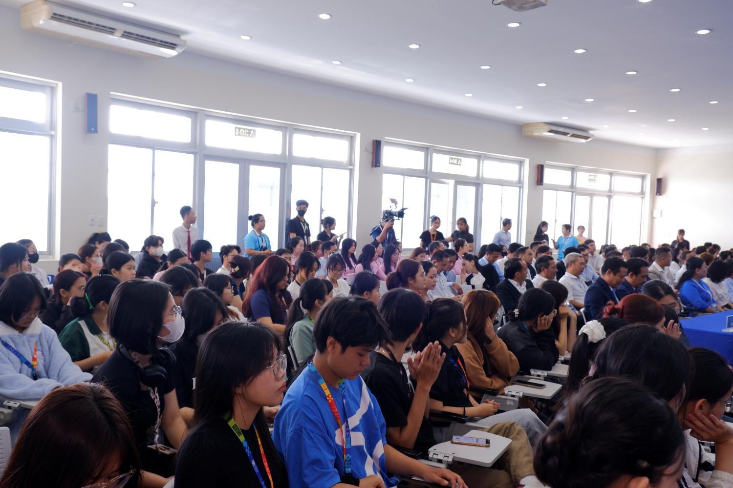 Đông đảo sinh viên quan tâm đến chuyển đổi số trong giáo dục thể chất. Ảnh: Nguyễn Hoàng