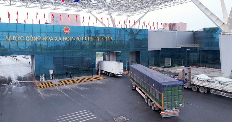 Cửa khẩu Móng Cái hướng tới hoạt động 24/7