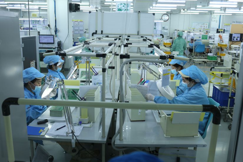 Vietnam orients to attract FDI selectively, prioritizing advanced technology projects with high added value. Photo: Hai Nguyen