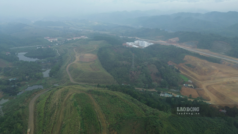 Theo Bộ Công an, doanh nghiệp đã khai thác trái phép hàng trăm nghìn tấn quặng, trị giá hàng trăm tỉ đồng. Ảnh: Đinh Đại 