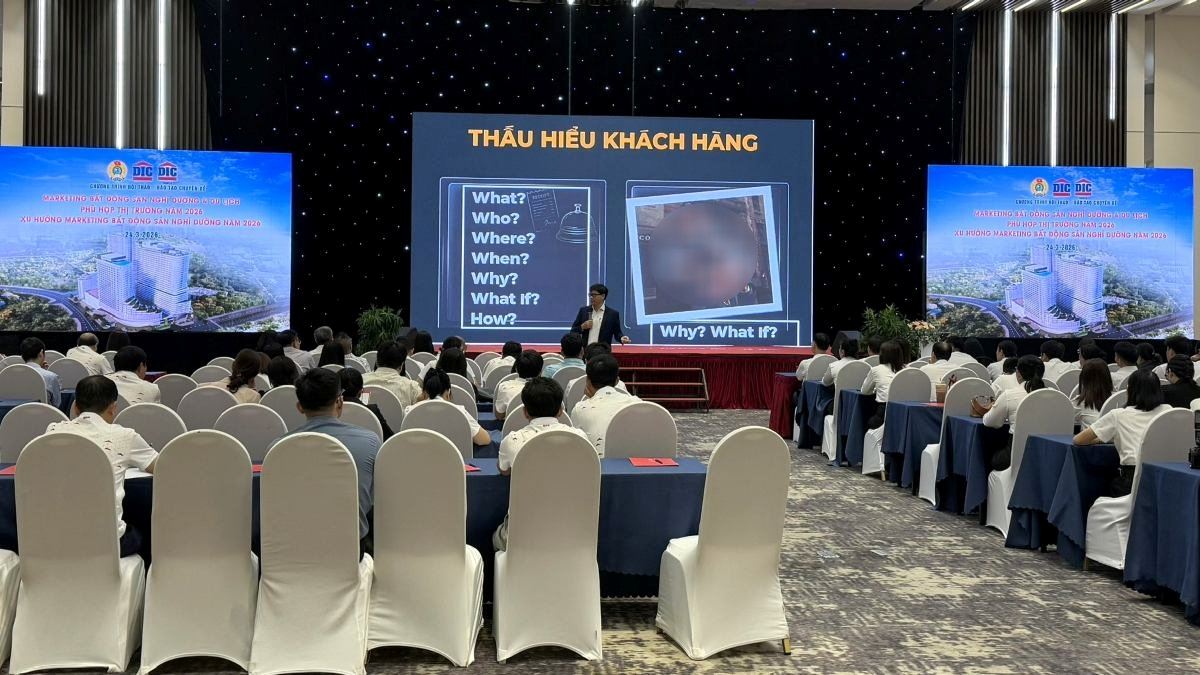 The workshop organized by the trade union provided specialized training for about 200 union members and workers. Photo: Thanh An