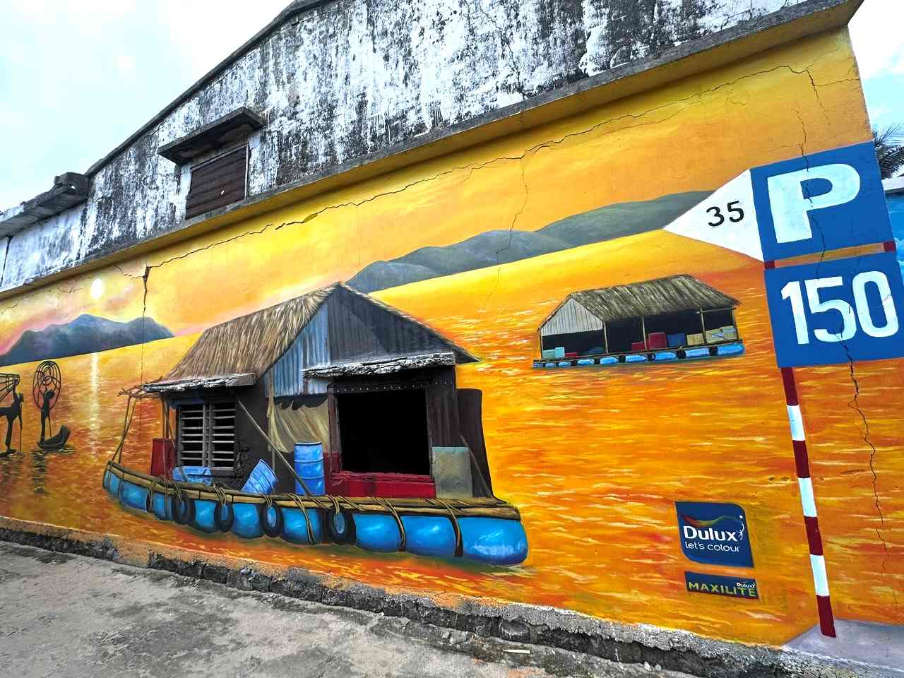 AkzoNobel đã tài trợ gần 10.000 lít sơn từ thương hiệu Dulux, sử dụng các gam màu tươi sáng, hài hòa với cảnh quan thiên nhiên hoang sơ của đảo. Ảnh: AkzoNobel