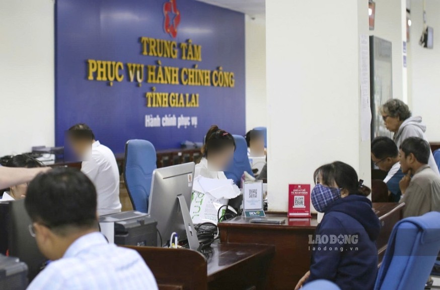 From January 1 to March 5, Gia Lai recorded thousands of overdue dossiers being processed, and slow online dossiers receiving. Photo: Hoai Phuong