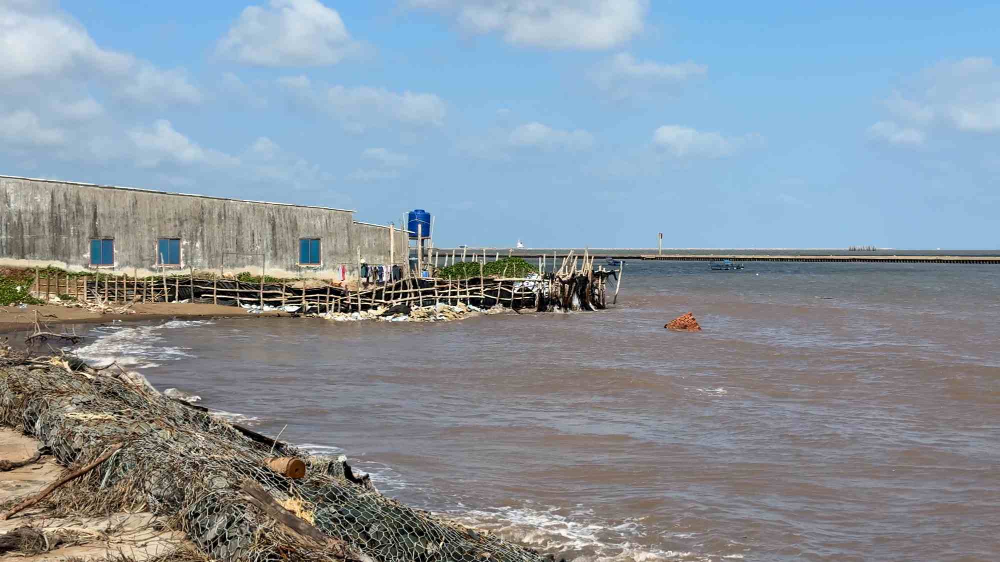 The landslide prevention embankment project is expected to protect the coast and production land. Photo: Hoang Loc