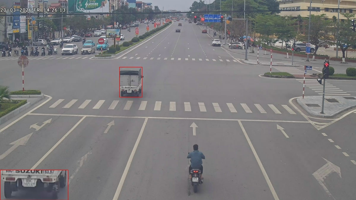 Vehicles violating red lights are fined remotely. Photo: Hung Yen Provincial Police