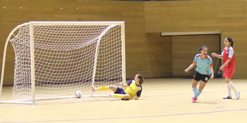 Màn so tài hấp dẫn giải Futsal nữ thành phố Đà Nẵng. Ảnh: Nguyễn Linh