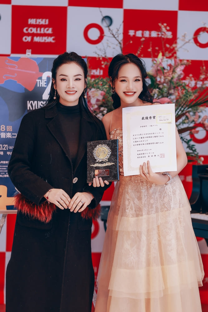 PGS.TS. NSƯT Tân Nhàn