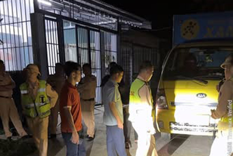 Lực lượng chức năng đã tìm ra chiếc xe gây tai nạn rồi bỏ trốn. Ảnh: Công an Lào Cai