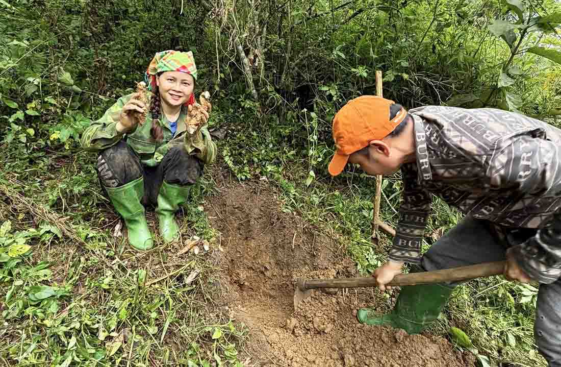 Những hình ảnh, video về cuộc sống thường ngày trên trang facebook của bà Phùng Thị Mùi thu hút nhiều người theo dõi. Ảnh: NVCC.