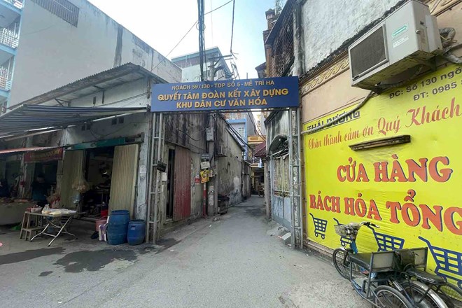 The draft revised Capital Law proposes that the Hanoi People's Committee have the authority to stipulate the mechanism of contract work and other mechanisms to promote the self-management role of villages and residential groups. Photo: Song Huu.