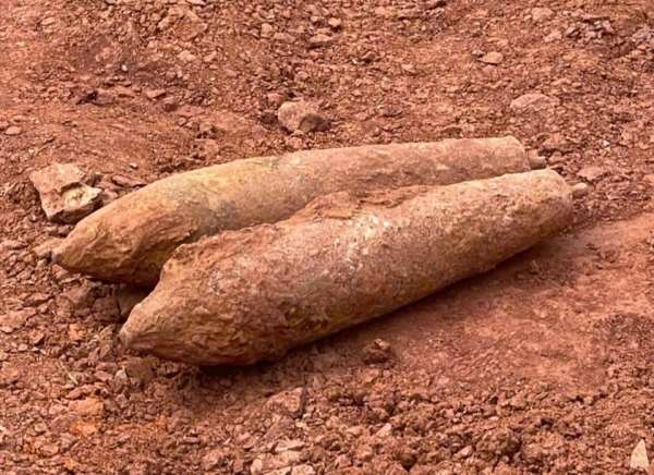 2つの爆弾が発見されました。写真:ベト・ハ