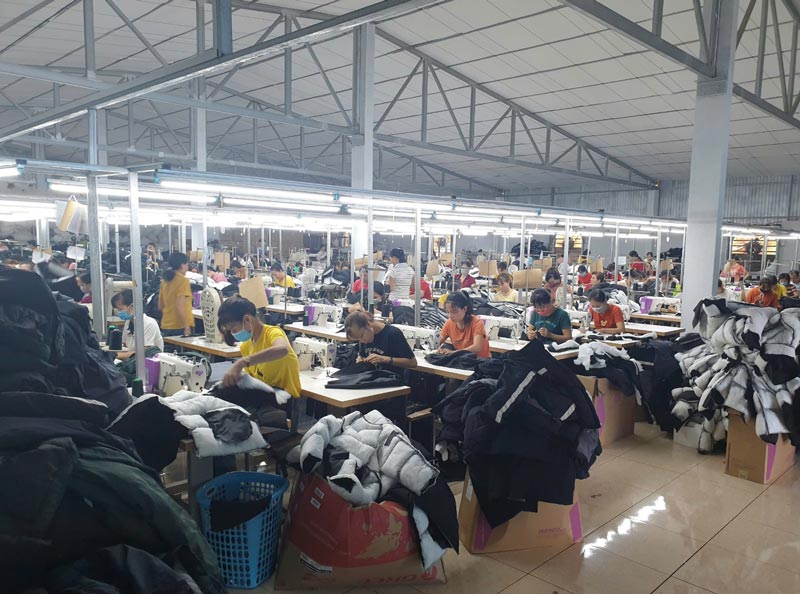 Phuong Nam Garment & Trading Co., Ltd. is planning to invest in rooftop solar power to serve the lighting system for the factory. Photo: Tuyet Lan