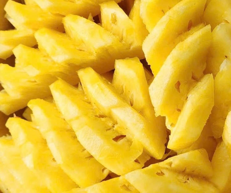 Ripe pineapple has health effects that people with high blood sugar need to pay attention to. Photo: Kieu Vu