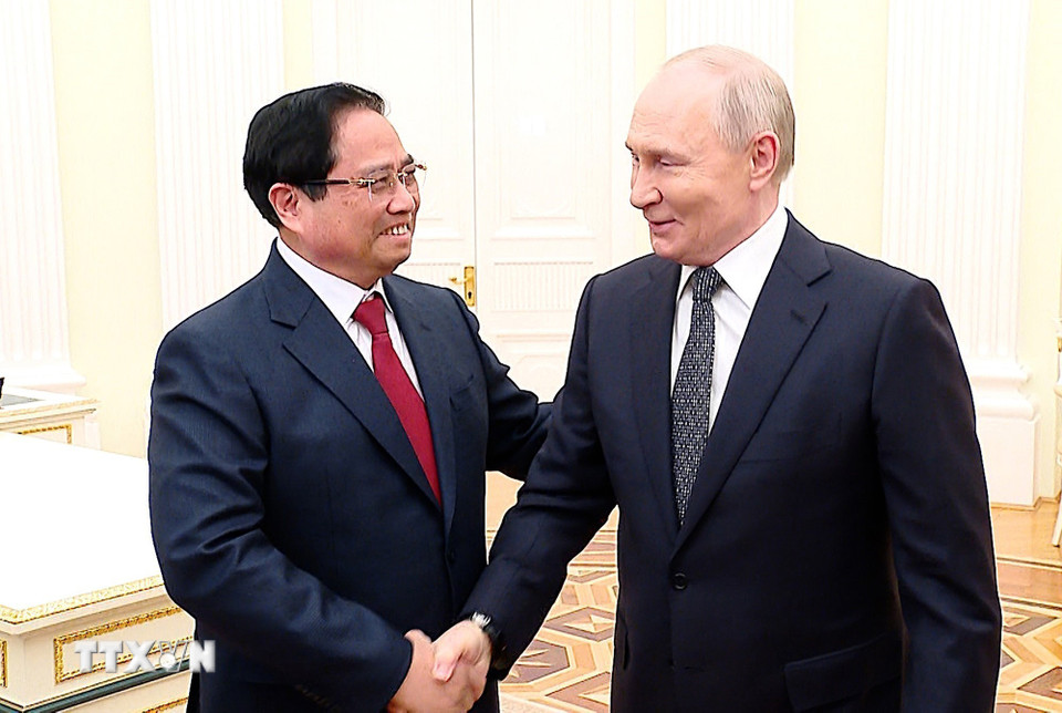 Prime Minister Pham Minh Chinh meets with Russian President Vladimir Putin. Photo: TTXVN