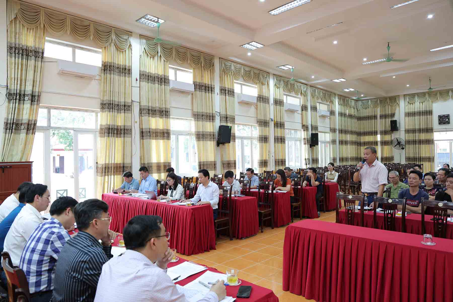 Phu Nghia commune is accelerating the progress of land acquisition and site clearance for the National Highway 6 expansion project. Photo: TTĐT Phu Nghia commune