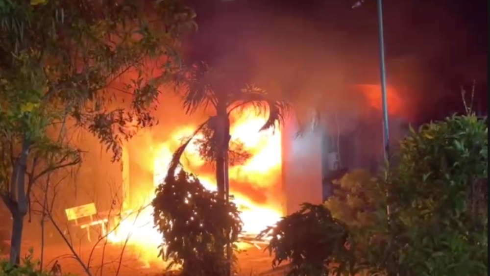 The large fire burned down the electronic equipment stored inside the warehouse. Photo: Le Vy