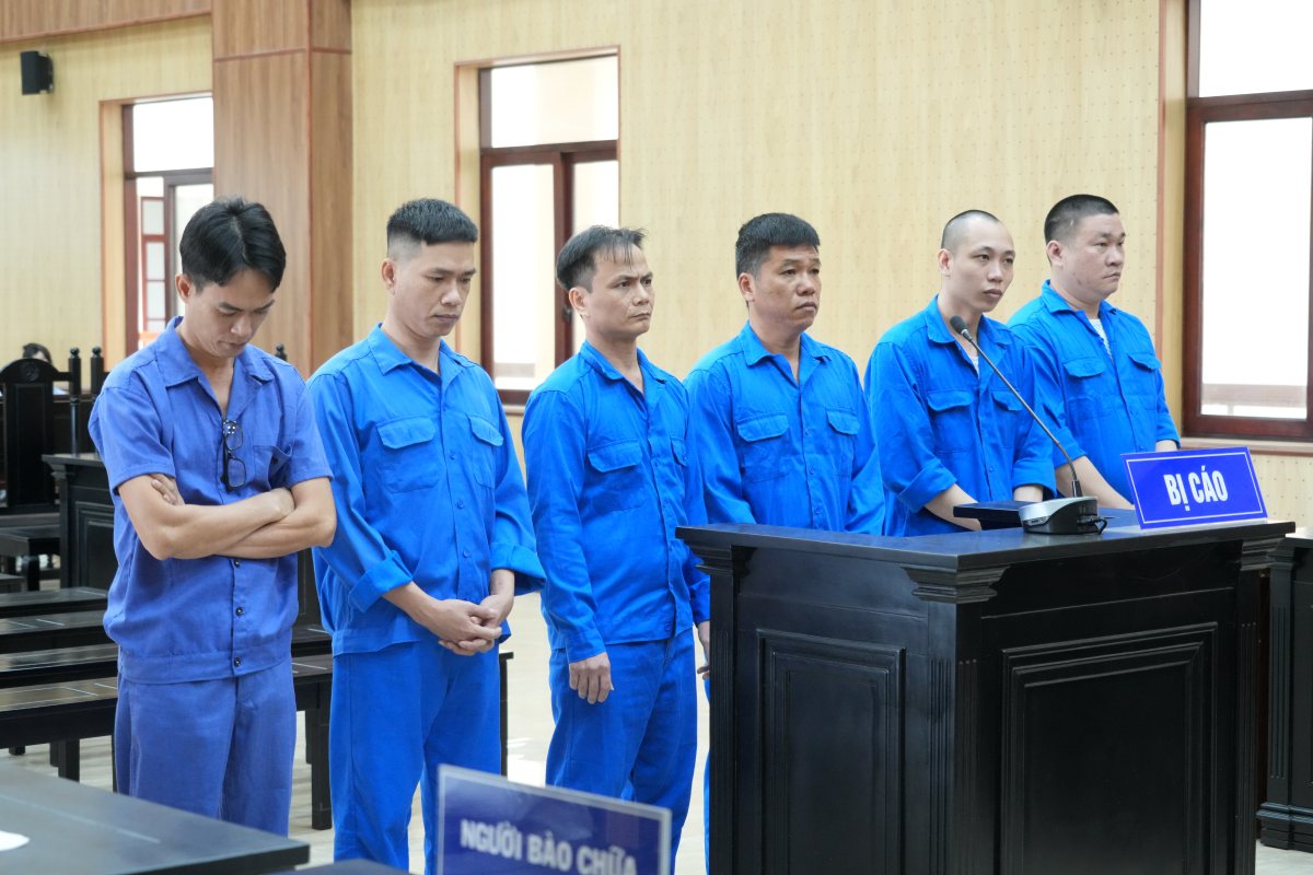 Phiên tòa xét xử 6 bị cáo. Ảnh: Thành An