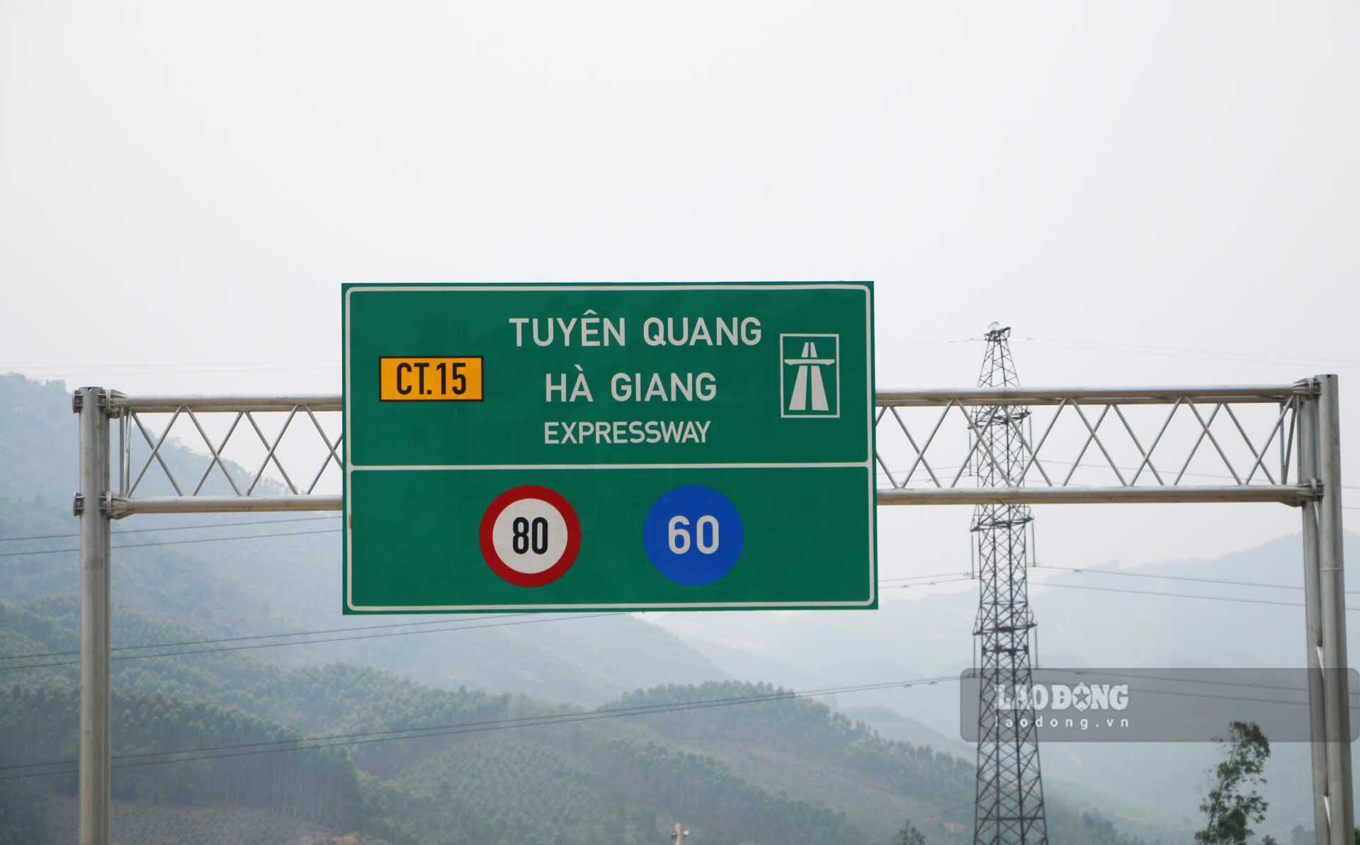 Một số hạng mục an toàn trên tuyến được lắp đặt.