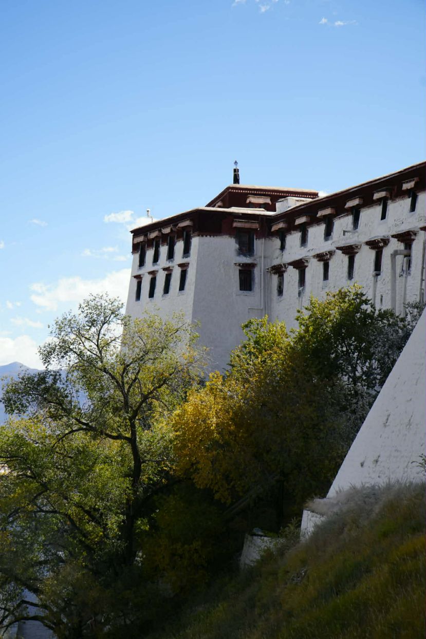 A corner of the Potala Palace in Tibet. Photo: Hai Dang Hay Go