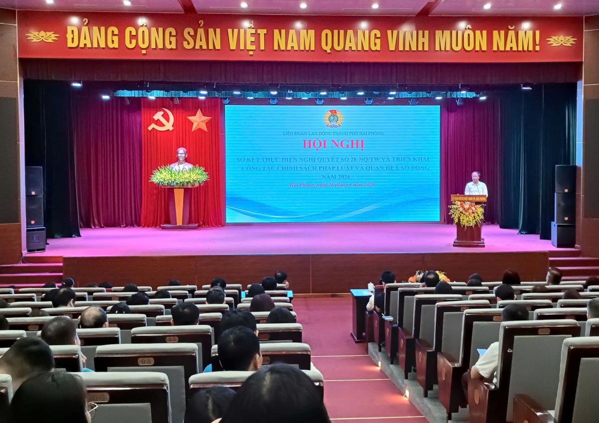 Hai Phong City Labor Federation summarizes the implementation of Resolution 28-NQ/TW. Photo: Mai Dung