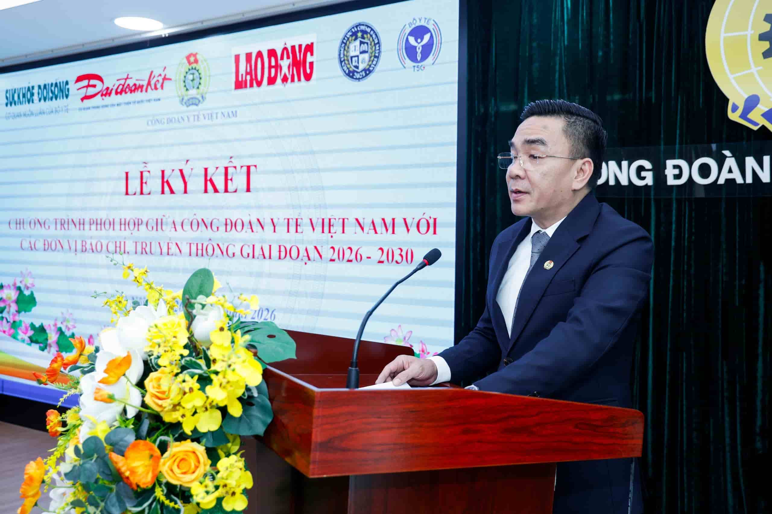 Ông Nguyễn Lương Tâm Chủ tịch Công đoàn Y tế Việt Nam phát biểu tại chương trình. Ảnh: Quang Vinh.