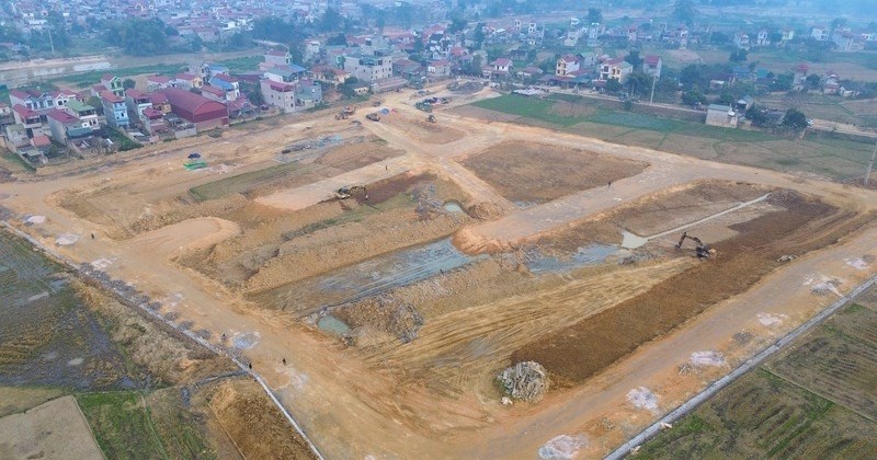 Thiếu đất đắp nền, dự án tái định cư nghìn tỷ chậm tiến độ