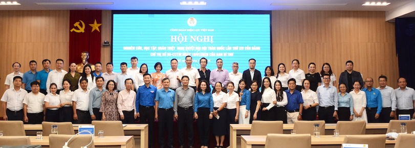 Các đại biểu tham gia Hội nghị tại điểm cầu Hà Nội. Ảnh: CĐN