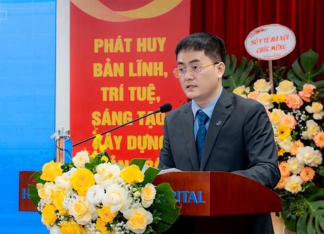 Tiến sĩ, bác sĩ Ngô Quang Hùng, Bí thư Đảng ủy, Giám đốc Bệnh viện Nhi Hà Nội, Chủ tịch hội Nhi khoa thành phố Hà Nội phát biểu. Ảnh: BVCC