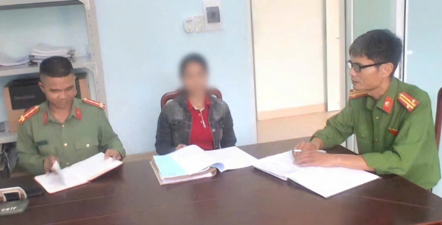 The woman reported to Hue City Police. Photo: Phan Be