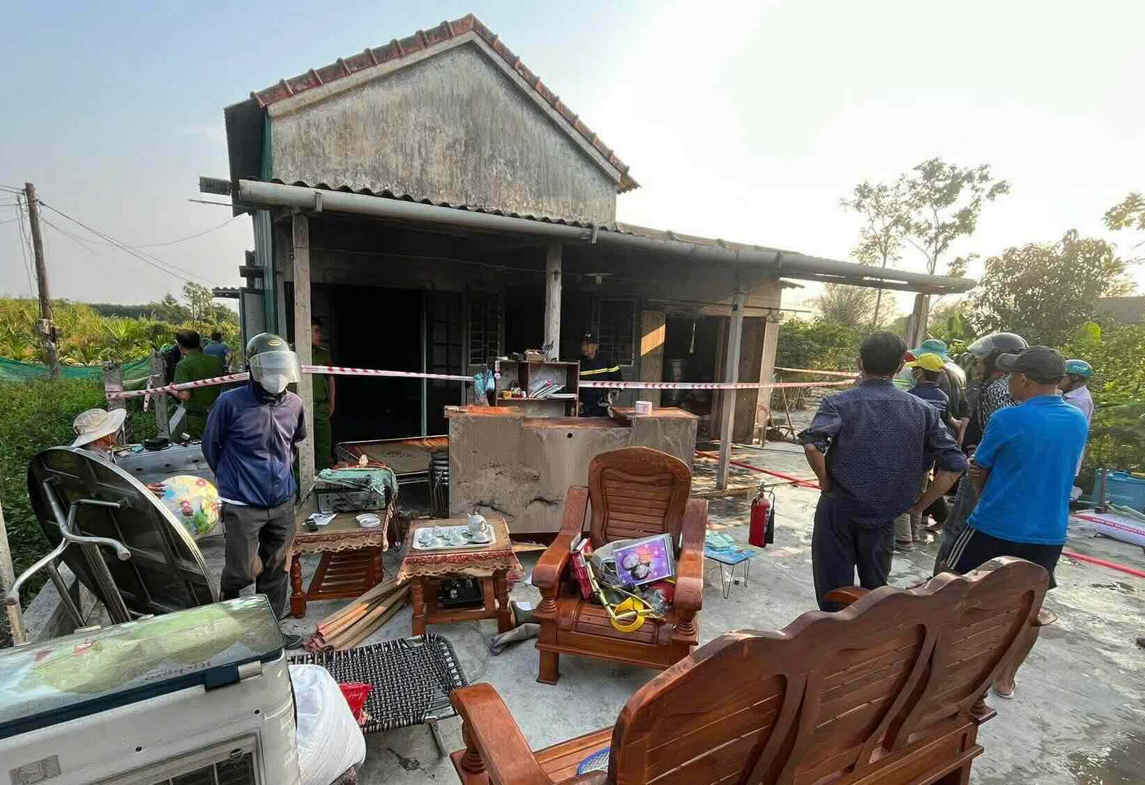 Scène de l'incendie qui a fait un mort. Photo: Q. An.