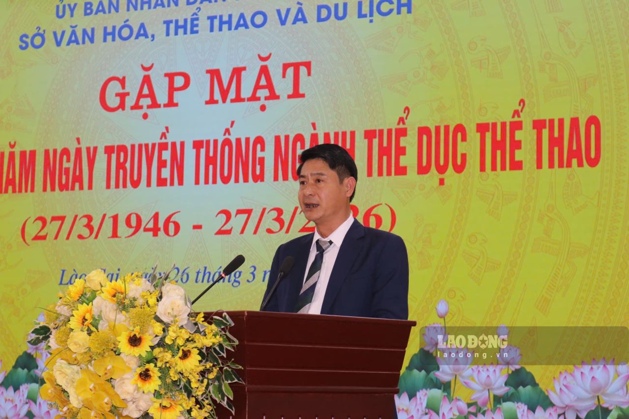 Ông Nguyễn Thái Hòa - Phó Giám đốc Sở Văn hóa, Thể thao và Du lịch tỉnh Lào Cai phát biểu khai mạc tại buổi lễ. Ảnh: Văn Đức