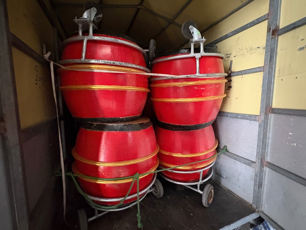 Những chiếc trống nhỏ cũng được 