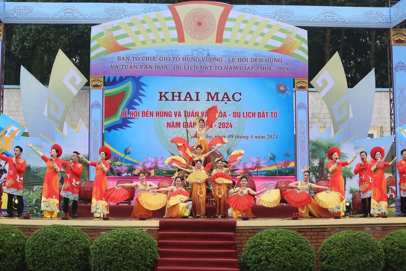 Đêm 17.4, chương trình khai mạc lễ hội sẽ diễn ra. Ảnh: Tô Công