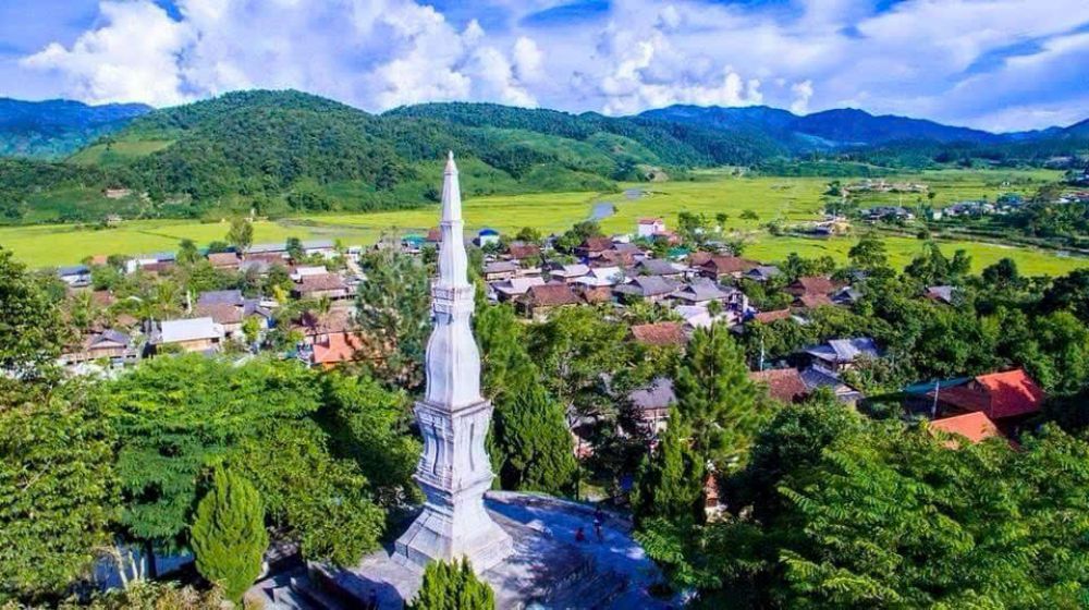 Tháp cổ Mường Và, bản Mường Và, xã Sốp Cộp - dấu ấn kiến trúc, văn hóa của dân tộc Lào nơi biên viễn Sơn La. Ảnh: Nhật Minh