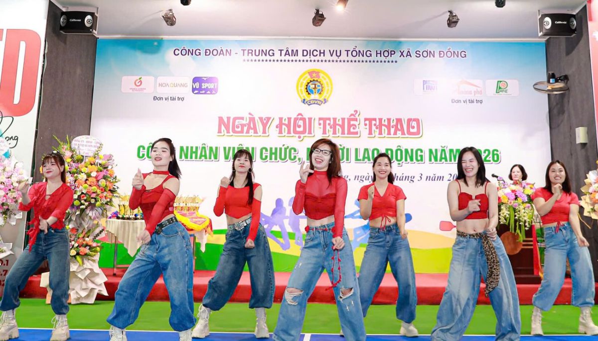 Công đoàn xã Sơn Đồng, Hà Nội phối hợp tổ chức Ngày hội Công nhân viên chức lao động năm 2026 thu hút cán bộ công nhân viên, người lao động tham gia. Ảnh: CĐCS