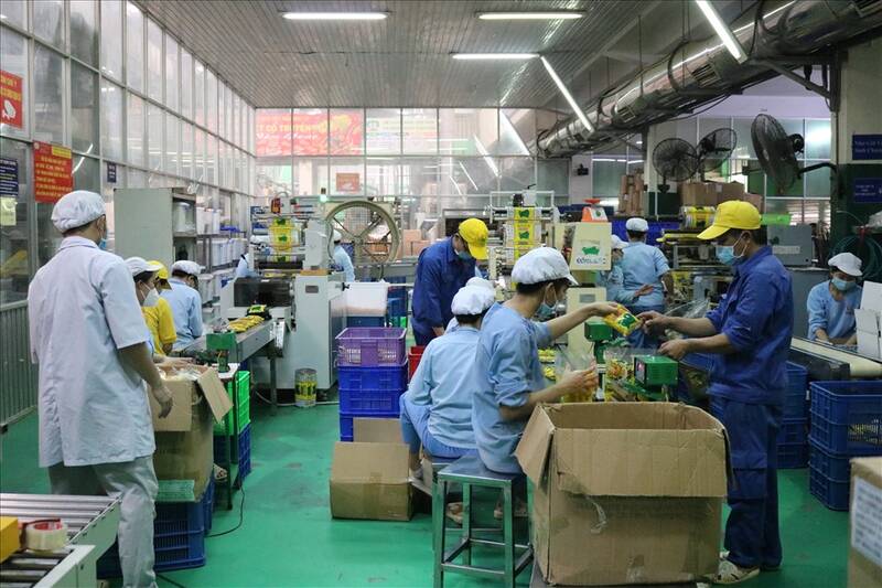 Doanh nghiệp chủ động tái cấu trúc, tối ưu chi phí và chuẩn bị cho đà tăng trưởng từ nửa cuối năm. Ảnh: Anh Tú  