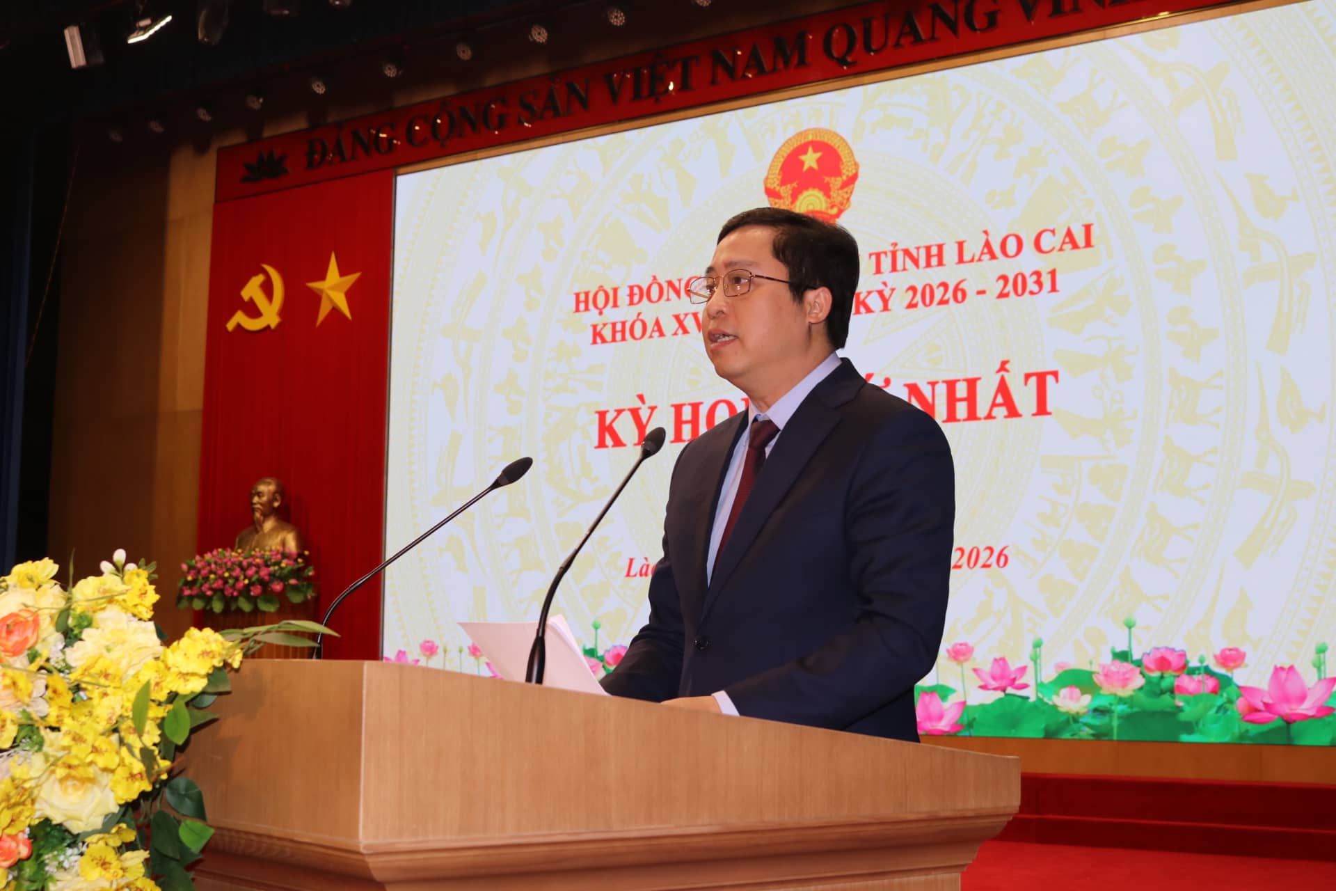 Ông Dương Quốc Huy - Bí thư Tỉnh ủy Lào Cai phát biểu chỉ đạo tại kỳ họp. Ảnh: Văn Đức