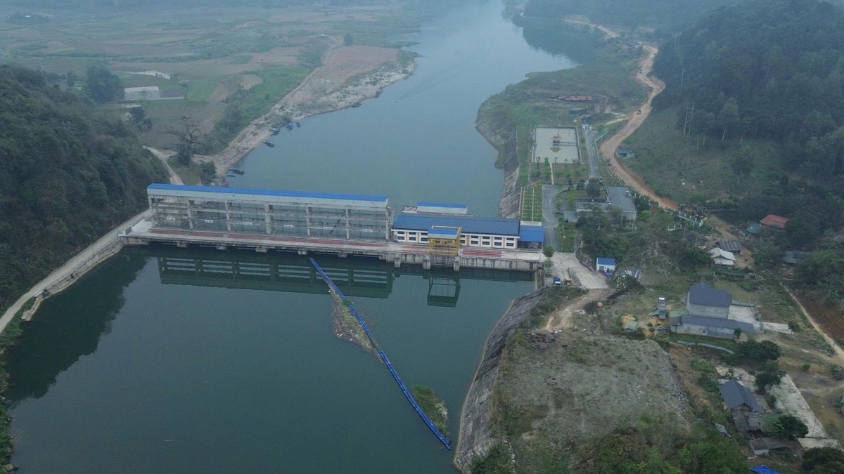 Dù gặp khó khăn về nguồn nước nhưng các đơn vị cam kết đảm bảo cung cấp điện ổn định cho hệ thống điện quốc gia. 