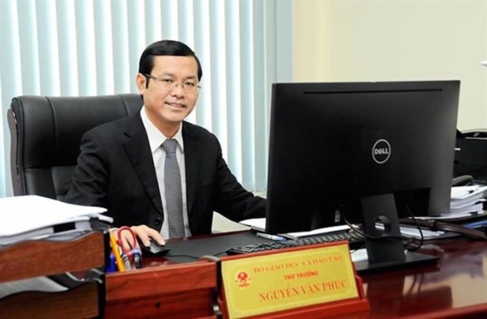 Mr. Nguyen Van Phuc when holding the position of Deputy Minister of Education and Training. Photo: VGP