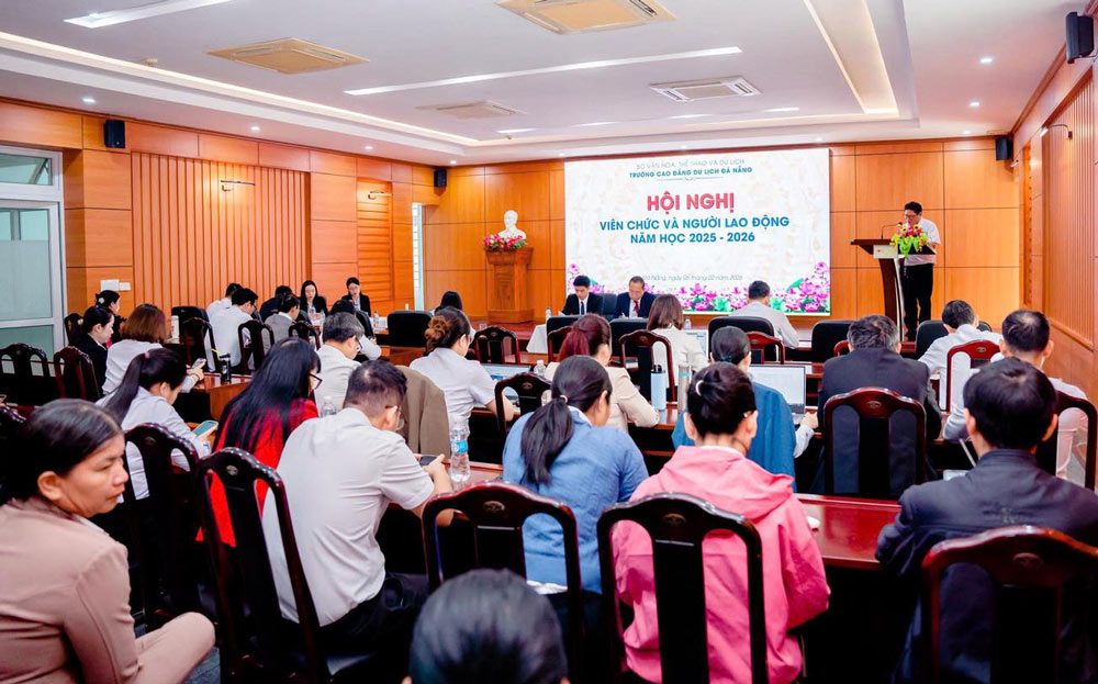 Grassroots trade unions in Ngu Hanh Son ward simultaneously organize the 2026 Workers' Conference. Photo: Da Nang Trade Union.