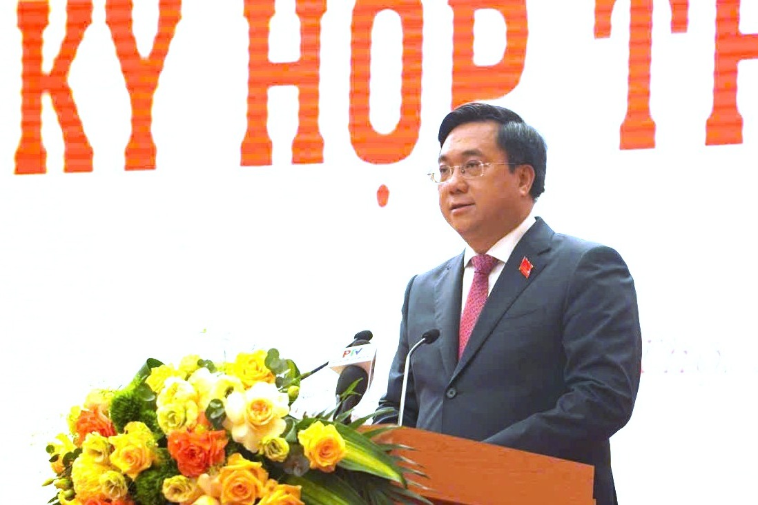 El Sr. Trần Duy Đông fue elegido para ocupar el cargo de Presidente del Comité Popular Provincial de Phú Thọ, mandato XX, mandato 2026-2031. Foto: Comité Popular Provincial de Phú Thọ