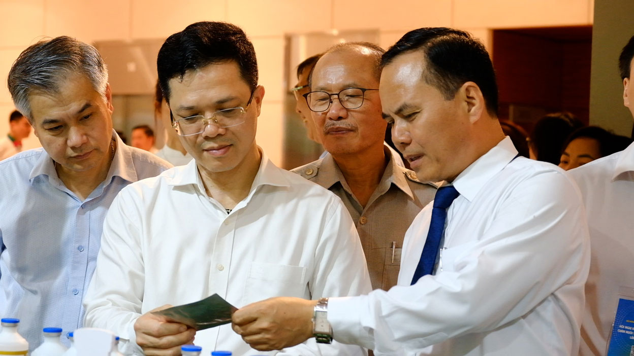 Promoting the application of science and technology, especially AI, is expected to open up a sustainable direction for the livestock industry.