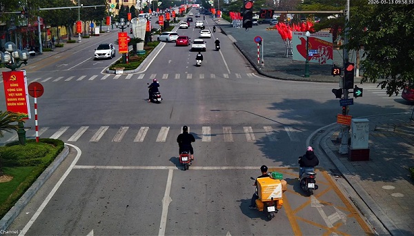 Propietarios de motocicletas multados por infracciones detectadas por cámaras en Bac Ninh. Foto: Policía de Tráfico de Bac Ninh