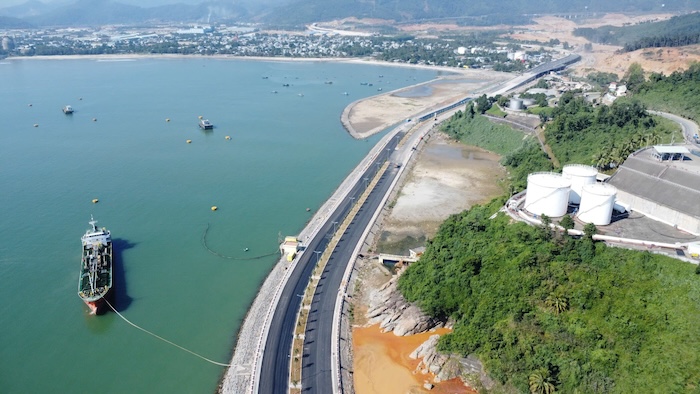Projet de quai à conteneurs du port de Lien Chieu, ville de Da Nang. Photo: Anh Van
