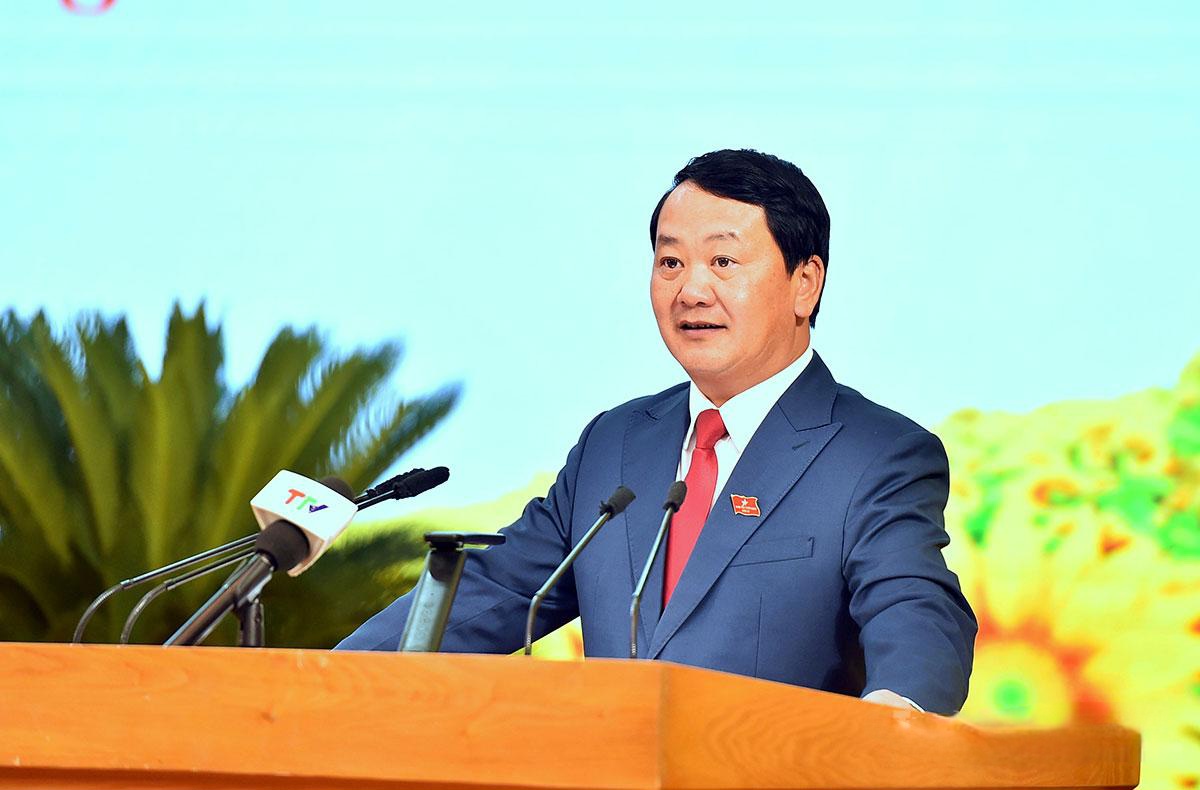 Bí thư Tỉnh ủy Tuyên Quang Hầu A Lềnh phát biểu tại kỳ họp. Ảnh: Thanh Phúc