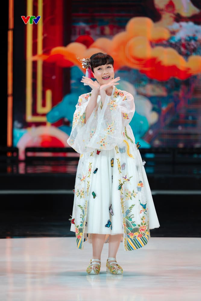 Nghệ sĩ Vân Dung 