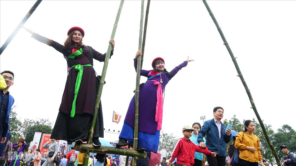 Folk games at Lim festival (Bac Ninh). Photo: Ta Quang