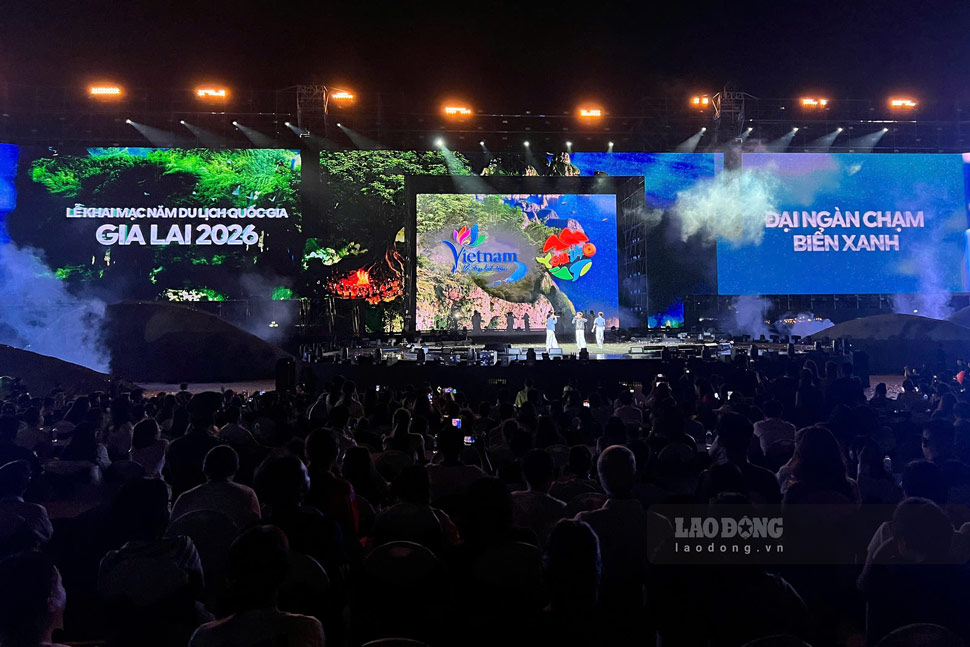 Quang cảnh lễ khai mạc. Ảnh: Hoài Phương